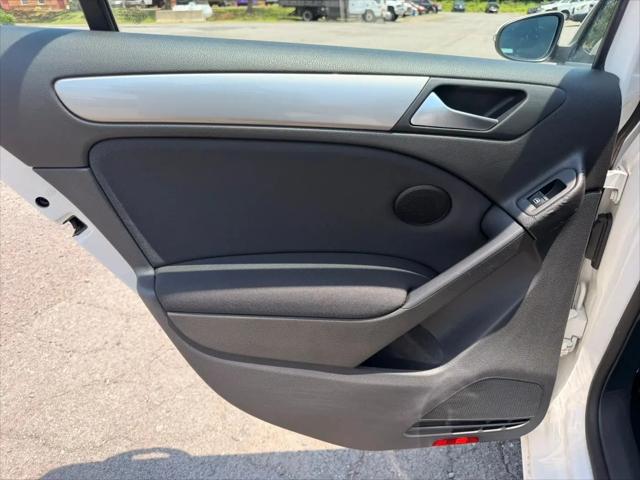 2013 Volkswagen Golf 2.0L TDI 4-Door