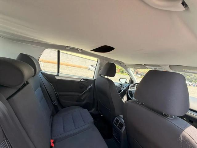 2013 Volkswagen Golf 2.0L TDI 4-Door