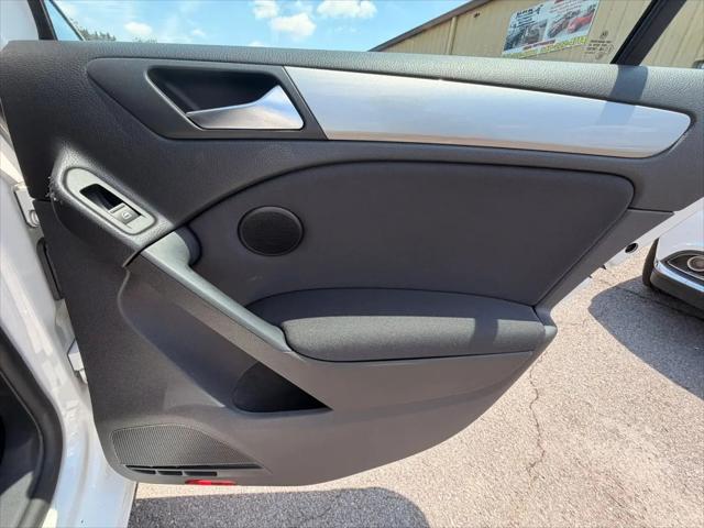 2013 Volkswagen Golf 2.0L TDI 4-Door