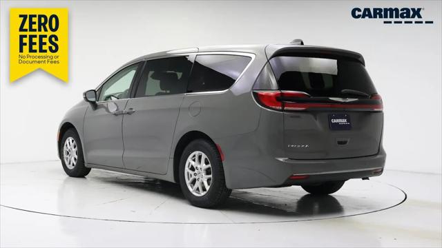 2023 Chrysler Pacifica Touring L for sale in Schaumburg, IL