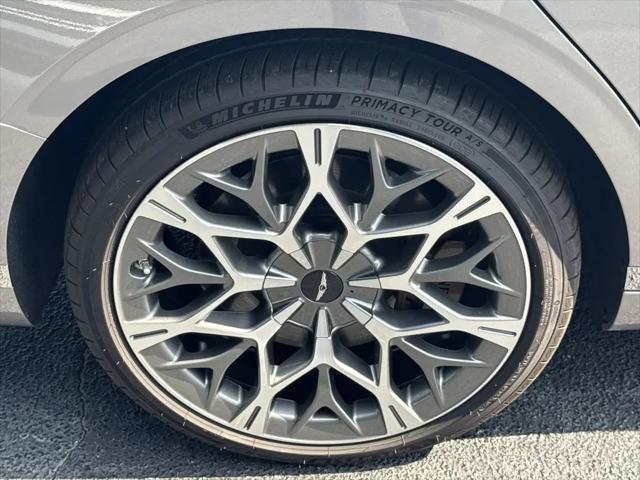 2025 Genesis G90 3.5T e-SC AWD