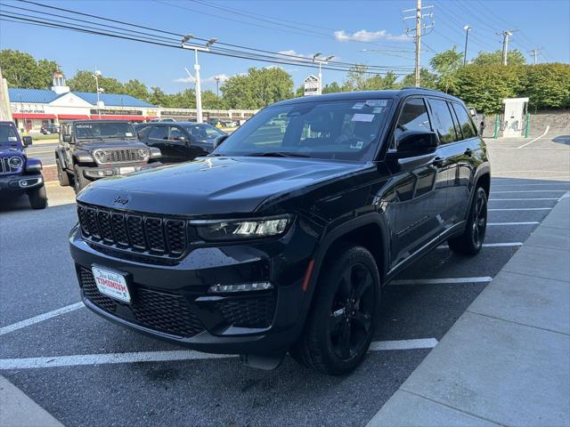 2023 Jeep Grand Cherokee Limited 4x4 2023 Jeep Grand Cherokee Limited 4x4