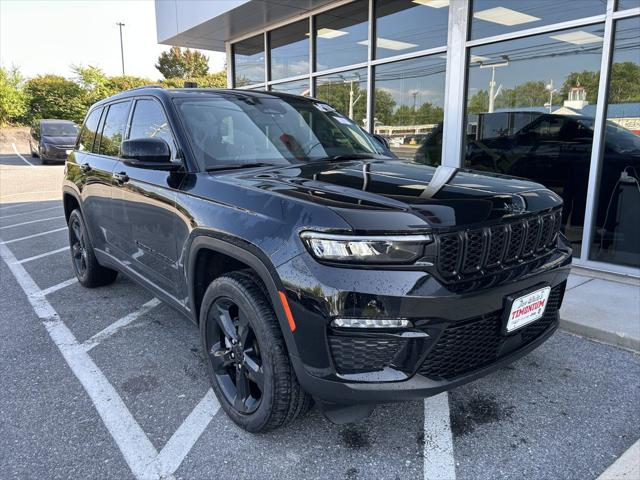 2023 Jeep Grand Cherokee Limited 4x4 2023 Jeep Grand Cherokee Limited 4x4