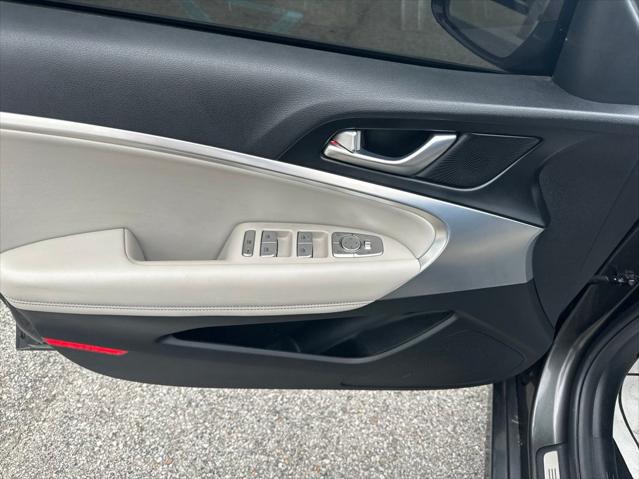 2023 Genesis G70 2.0T RWD