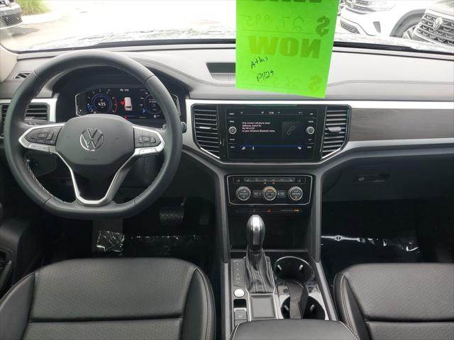 2023 Volkswagen Atlas 2.0T SE w/Technology