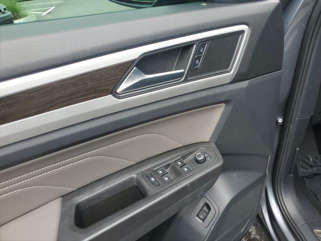 2023 Volkswagen Atlas 2.0T SE w/Technology