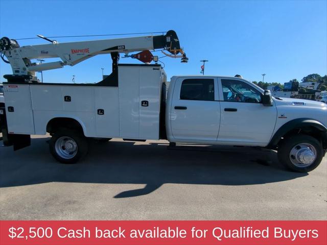 2026 RAM 5500 Chassis RAM 5500 TRADESMAN CHASSIS CREW CAB 4X4 84 CA