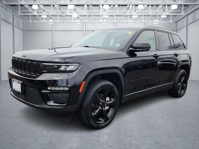 2023 Jeep Grand Cherokee Limited 4x4 2023 Jeep Grand Cherokee Limited 4x4
