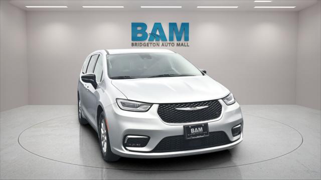2024 Chrysler Pacifica Touring L 2024 Chrysler Pacifica Touring L