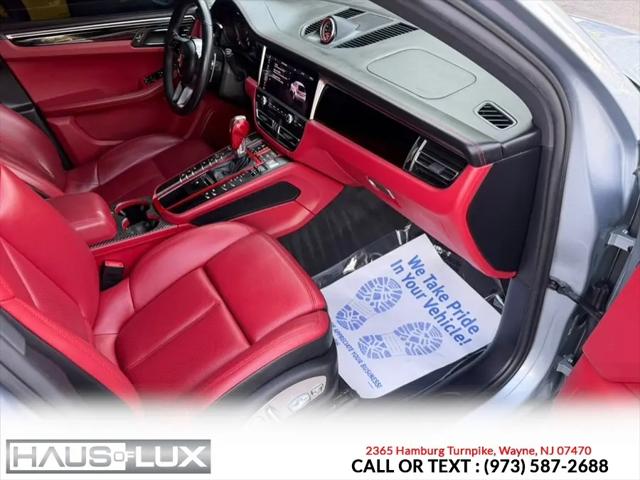 2020 Porsche Macan Macan