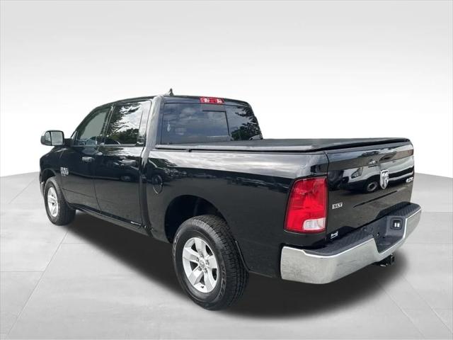 2023 RAM 1500 Classic SLT Crew Cab 4x4 57 Box 2023 RAM 1500 Classic SLT Crew Cab 4x4 57 Box
