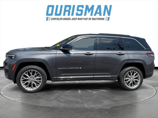 2023 Jeep Grand Cherokee Summit 4x2
