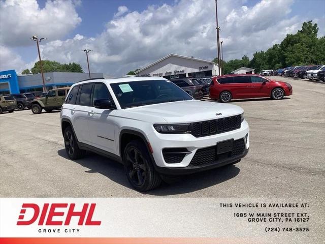 2023 Jeep Grand Cherokee Altitude 4x4 2023 Jeep Grand Cherokee Altitude 4x4