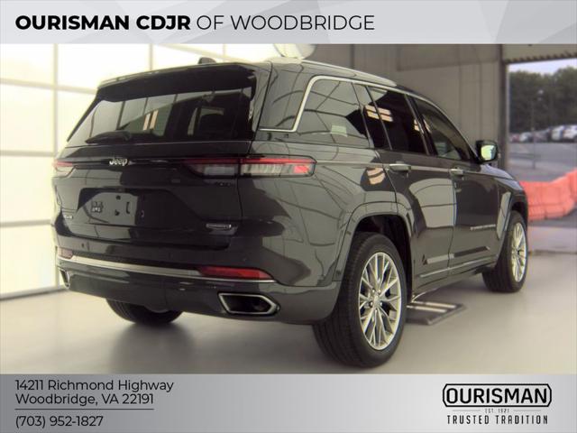 2023 Jeep Grand Cherokee L Laredo 4x4 2023 Jeep Grand Cherokee L Laredo 4x4