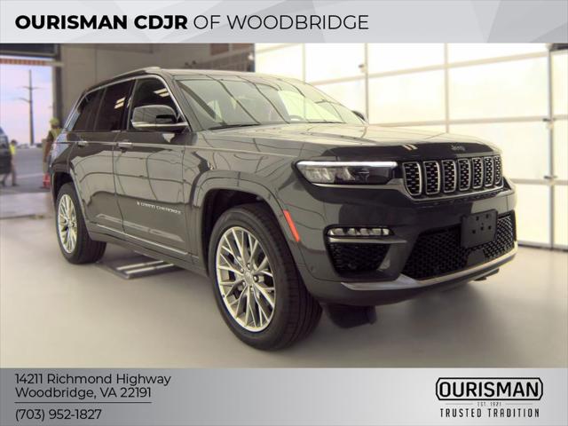 2023 Jeep Grand Cherokee L Laredo 4x4 2023 Jeep Grand Cherokee L Laredo 4x4