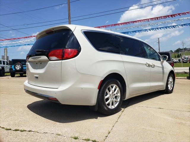 2020 Chrysler Pacifica Touring 2020 Chrysler Pacifica Touring
