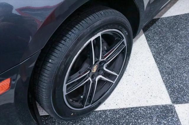 2021 Porsche Macan Macan