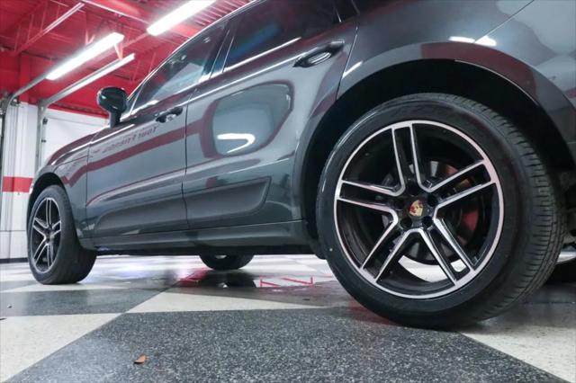 2021 Porsche Macan Macan