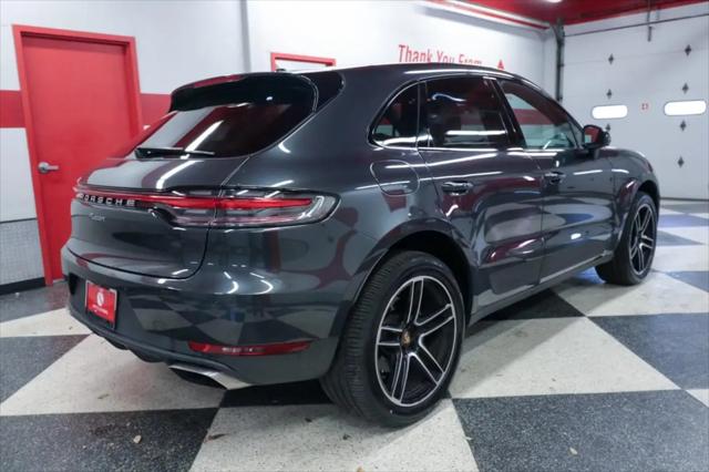 2021 Porsche Macan Macan