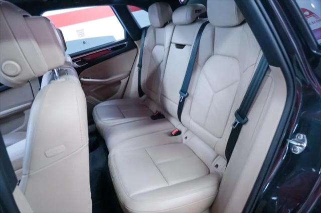 2021 Porsche Macan Macan