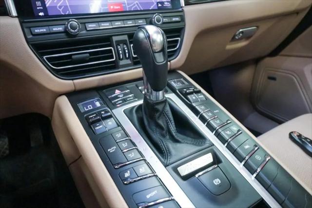 2021 Porsche Macan Macan