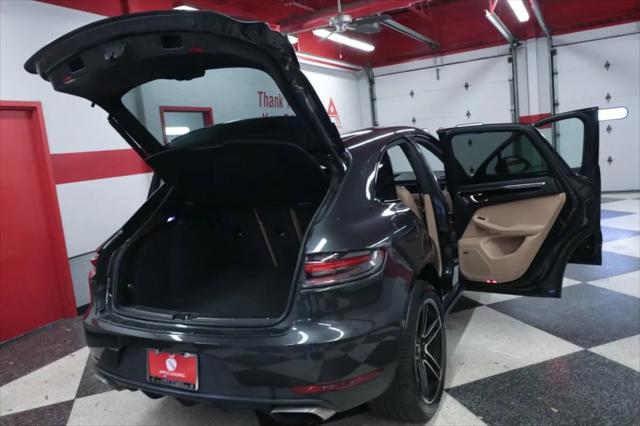 2021 Porsche Macan Macan