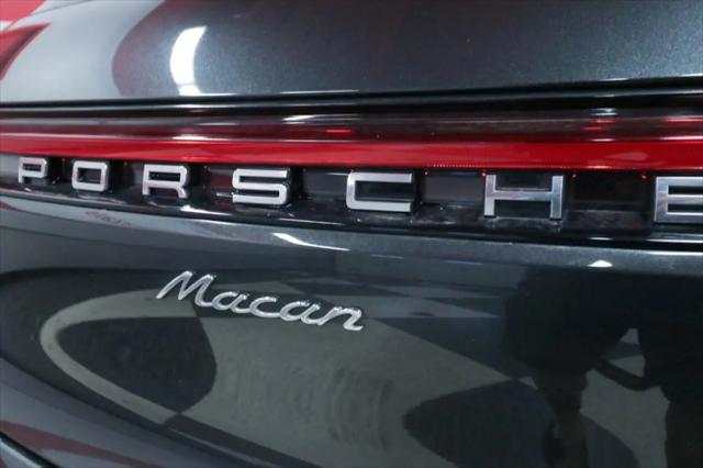 2021 Porsche Macan Macan
