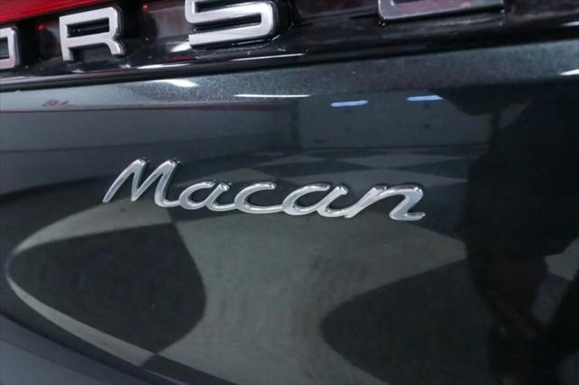 2021 Porsche Macan Macan
