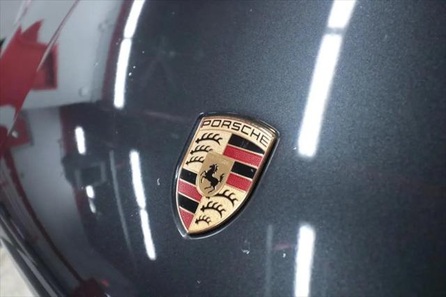 2021 Porsche Macan Macan