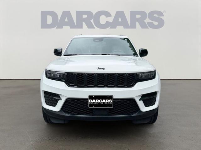 2023 Jeep Grand Cherokee Altitude 4x4 2023 Jeep Grand Cherokee Altitude 4x4