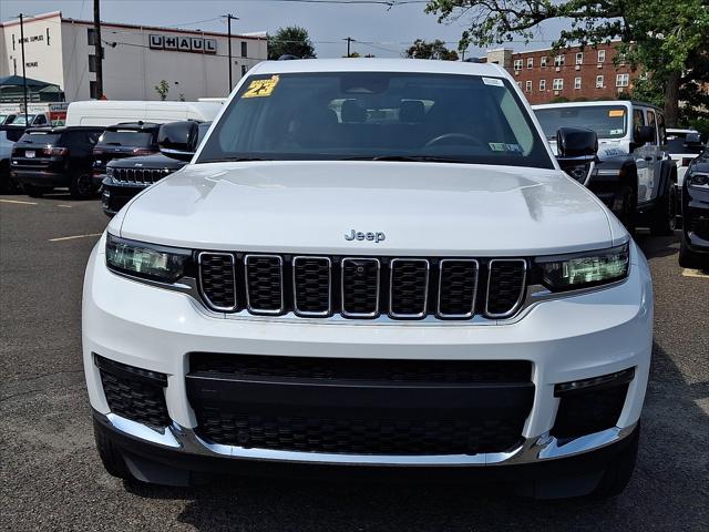 2023 Jeep Grand Cherokee L Limited 4x4 2023 Jeep Grand Cherokee L Limited 4x4