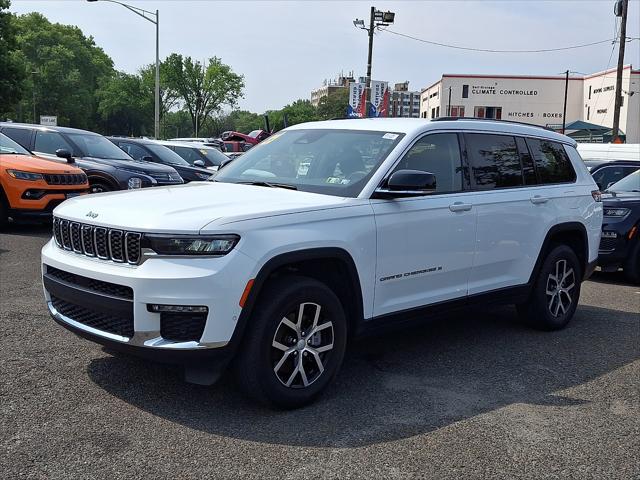2023 Jeep Grand Cherokee L Limited 4x4 2023 Jeep Grand Cherokee L Limited 4x4