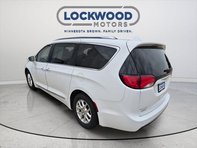 2020 Chrysler Pacifica Touring L