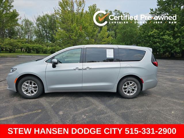 2023 Chrysler Pacifica Touring L for sale in Urbandale, IA
