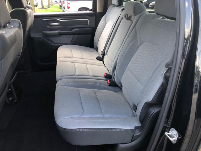 2020 Ram 1500 Big Horn Crew Cab 4x4 5'7" Box