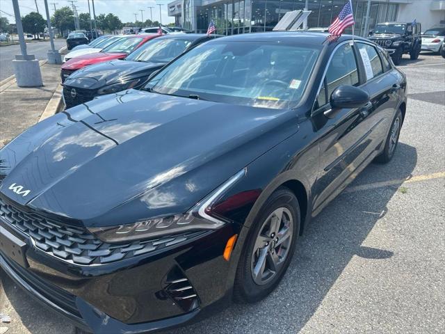 2022 Kia K5 LXS 2022 Kia K5 LXS