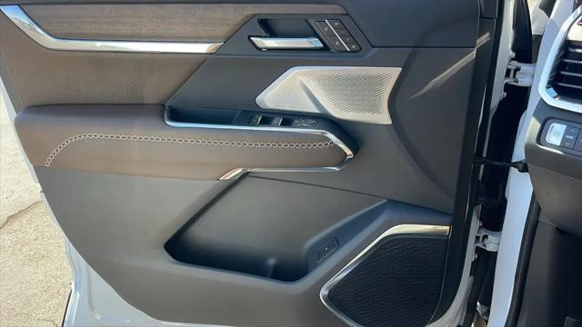 2026 GMC Acadia Denali Ultimate AWD