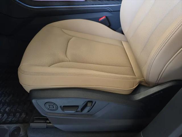 2026 Audi Q8 Premium Plus 55 TFSI quattro Tiptronic