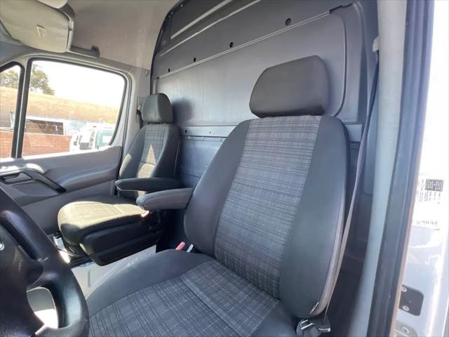 2017 Mercedes-Benz Sprinter 2500 Standard Roof V6