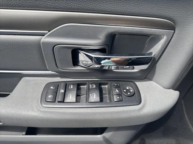 2018 Ram 1500 Big Horn Crew Cab 4x4 57 Box