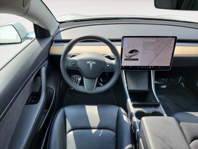 2020 Tesla Model 3 Standard Range Plus Rear-Wheel Drive