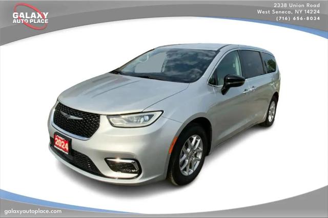 2024 Chrysler Pacifica Touring L for sale in West Seneca, NY