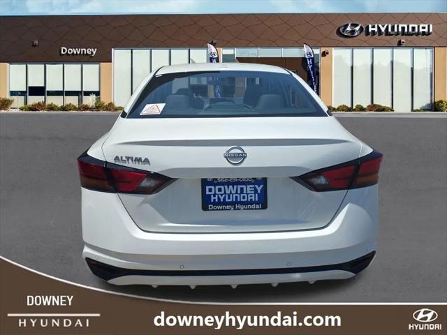 2025 Nissan Altima SV FWD