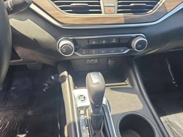 2025 Nissan Altima SV FWD