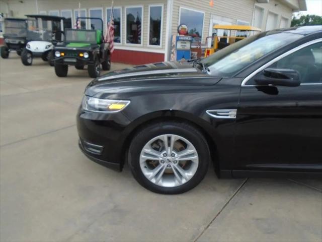 2016 Ford Taurus SEL