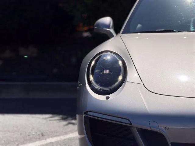 2018 Porsche 911 Carrera GTS