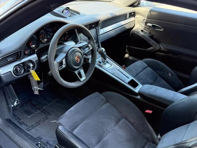 2018 Porsche 911 Carrera GTS