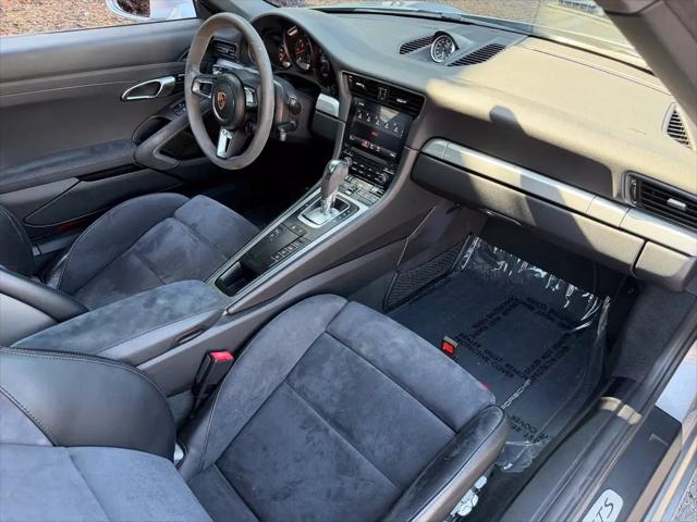2018 Porsche 911 Carrera GTS