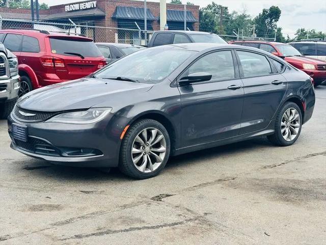 2015 Chrysler 200 S for sale in Kansas City, MO