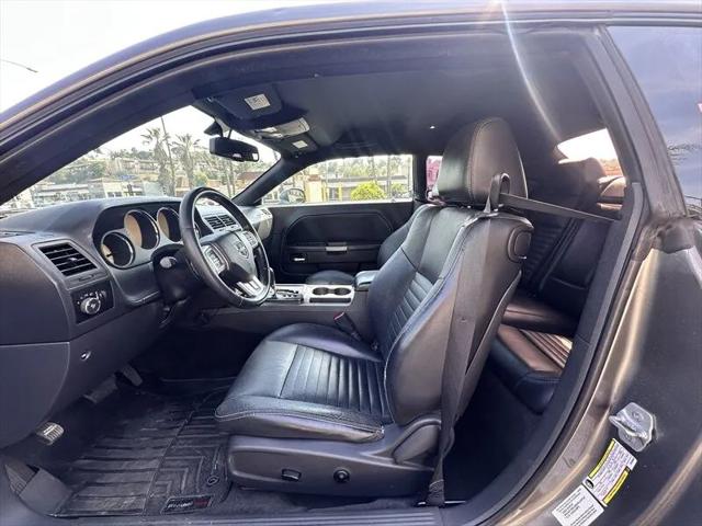 2011 Dodge Challenger Base